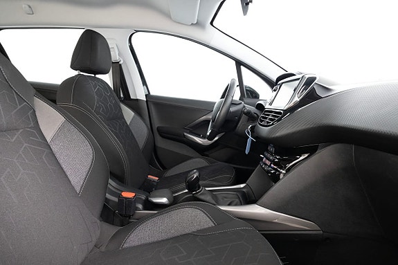 Peugeot 2008 11 of 12