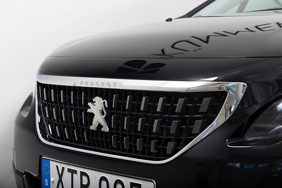Peugeot 2008 3 of 5