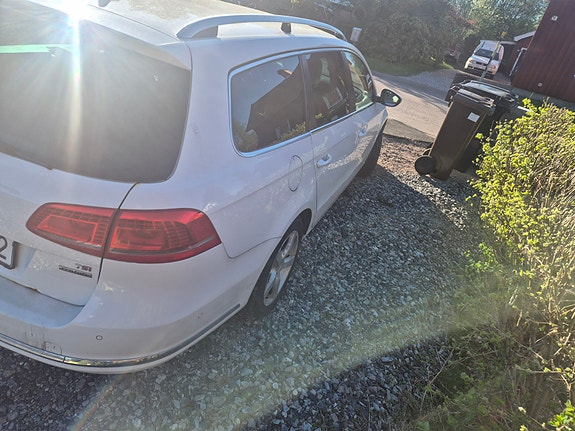 Volkswagen Passat 3 of 5