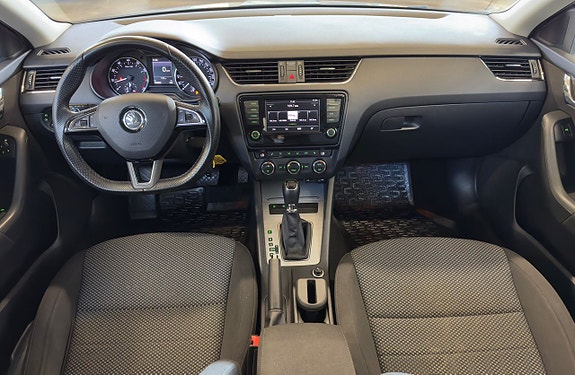 Skoda Octavia 9 of 15