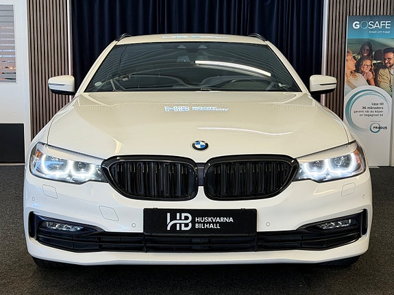 BMW 520d 2 of 5