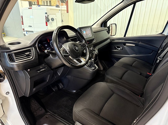 Renault Trafic 7 of 13