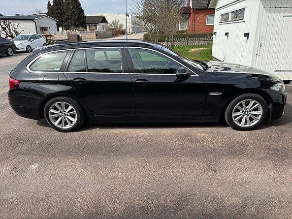 BMW 520d 2 of 4