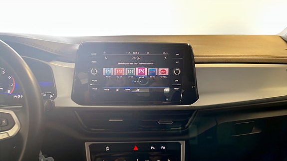 Volkswagen T-Roc 9 of 13