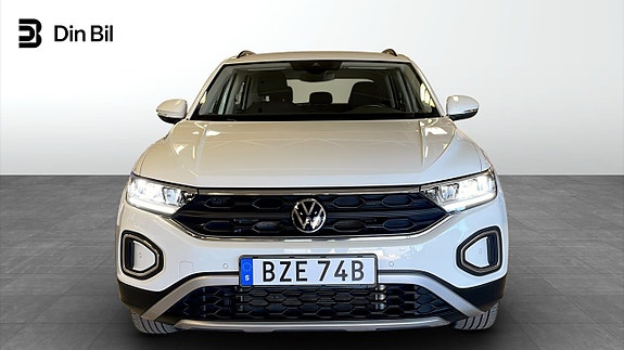 Volkswagen T-Roc 4 of 13