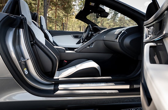 Jaguar F-TYPE 20 of 28