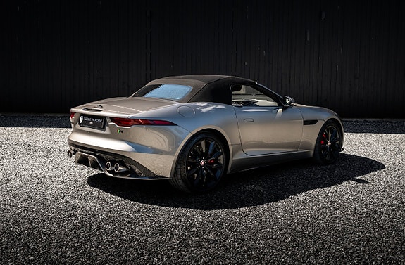 Jaguar F-TYPE 16 of 28