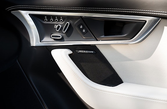 Jaguar F-TYPE 21 of 28