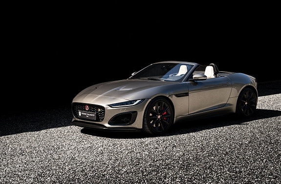 Jaguar F-TYPE 3 of 5