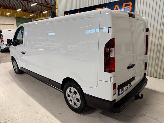 Renault Trafic 4 of 14