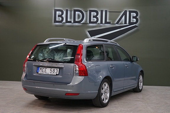 Volvo V50 5 of 5