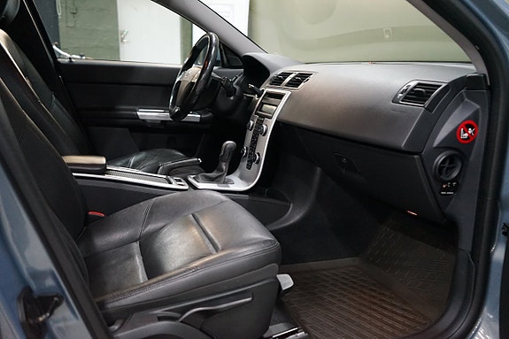 Volvo V50 9 of 17