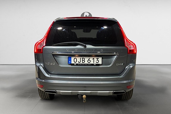 Volvo XC60 6 of 17