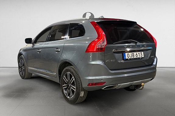 Volvo XC60 5 of 17
