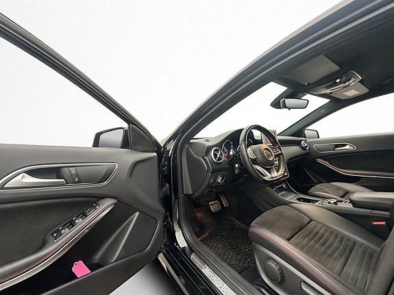 Mercedes-Benz A180 9 of 30