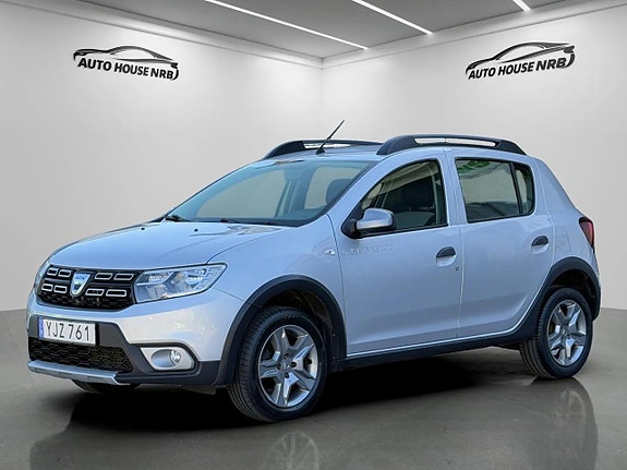 Dacia Sandero Stepway 2 of 5