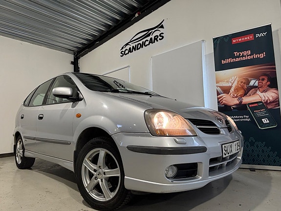 Nissan Almera Tino 3 of 5