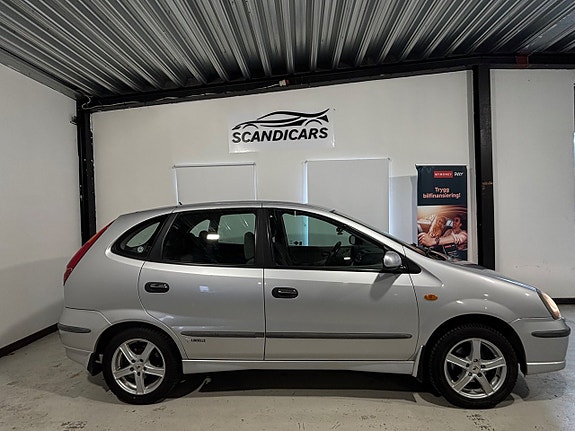 Nissan Almera Tino 8 of 23