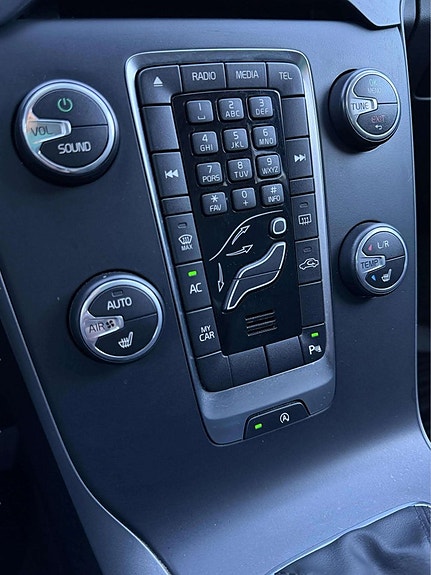 Volvo V40 16 of 29
