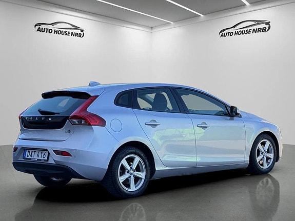 Volvo V40 9 of 29