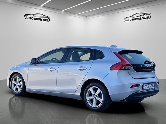 Volvo V40 7 of 29