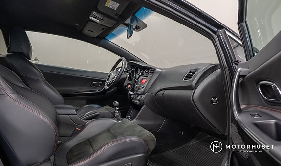 Kia ProCeed 9 of 19