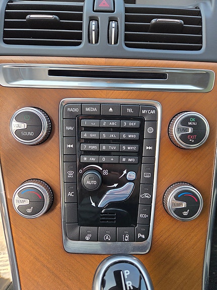 Volvo XC60 9 of 9