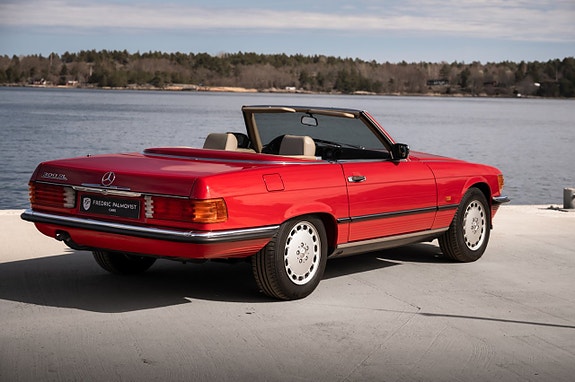 Mercedes-Benz 300 SL 19 of 28