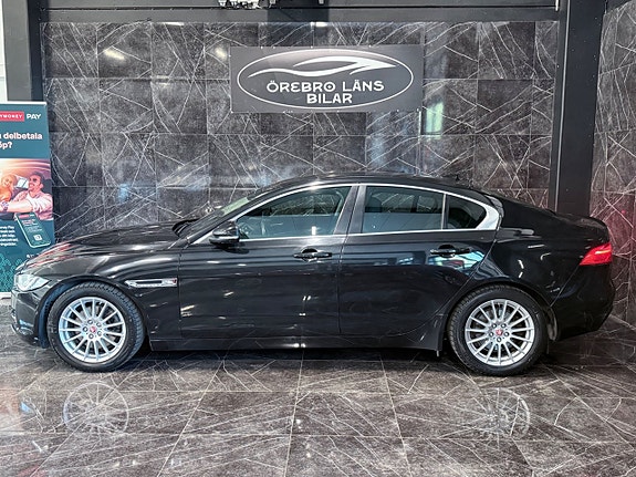 Jaguar XE 4 of 24
