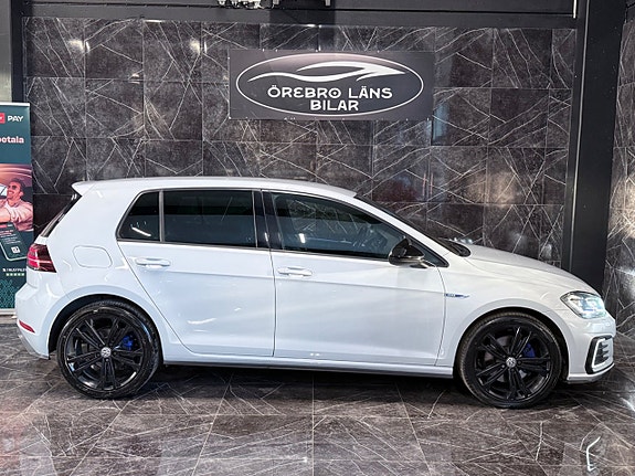 Volkswagen Golf VII 7 of 30
