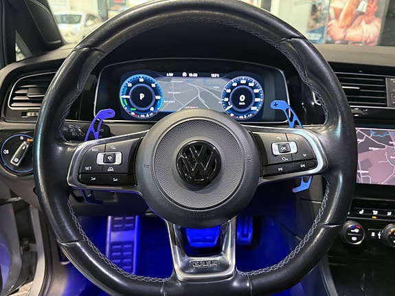 Volkswagen Golf VII 20 of 30