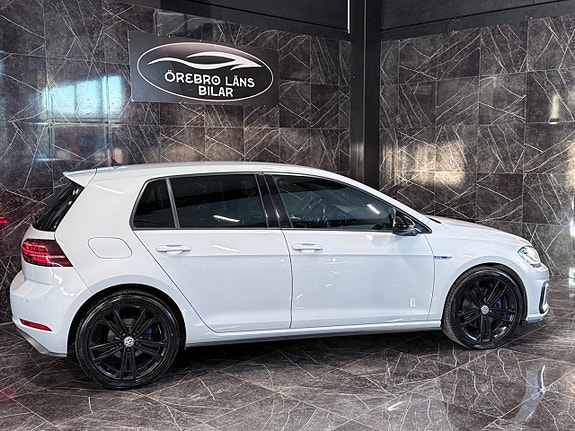 Volkswagen Golf VII 6 of 30