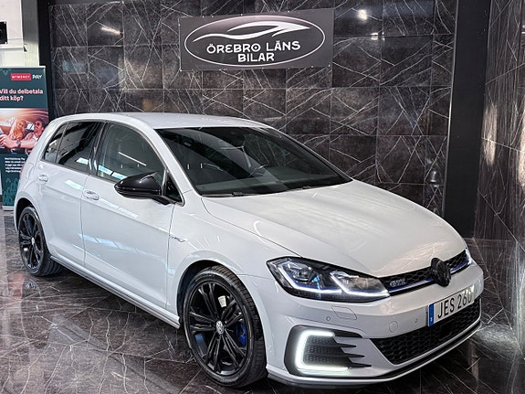 Volkswagen Golf VII 5 of 30