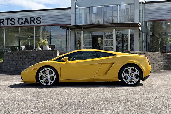 Lamborghini Gallardo 4 of 5