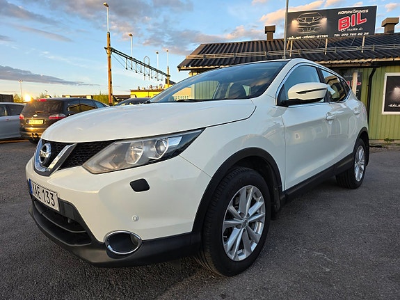 Nissan Qashqai 2 of 5