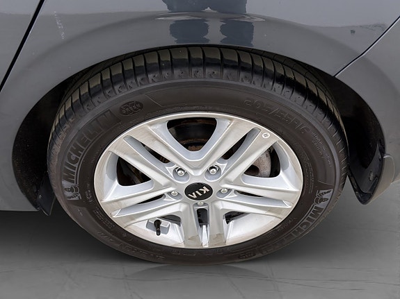 Kia Ceed 29 of 30
