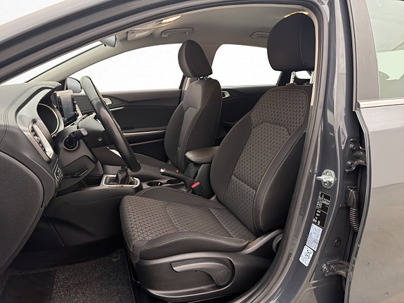 Kia Ceed 11 of 30