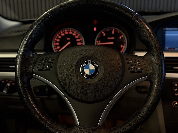 BMW 320d 15 of 27