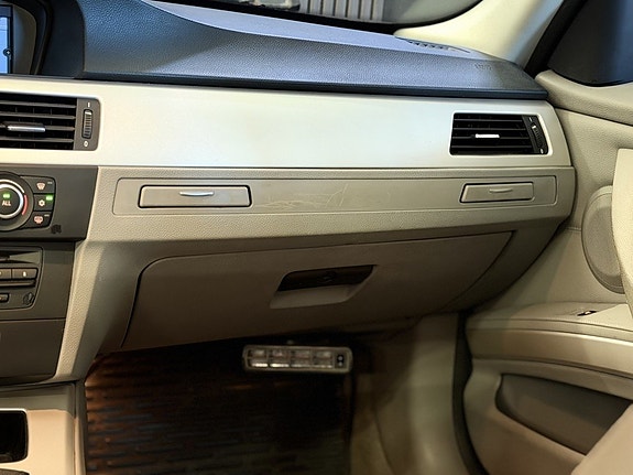 BMW 320d 27 of 27