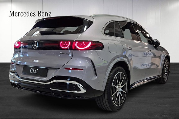 Mercedes-Benz GLC400 4 of 5