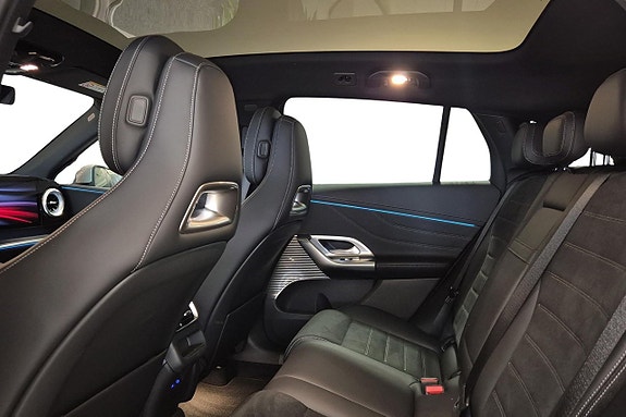 Mercedes-Benz GLC400 10 of 11