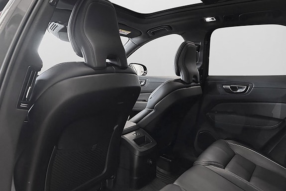 Volvo XC60 20 of 25
