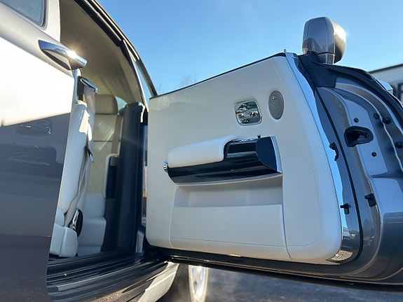 Rolls Royce Phantom 10 of 24