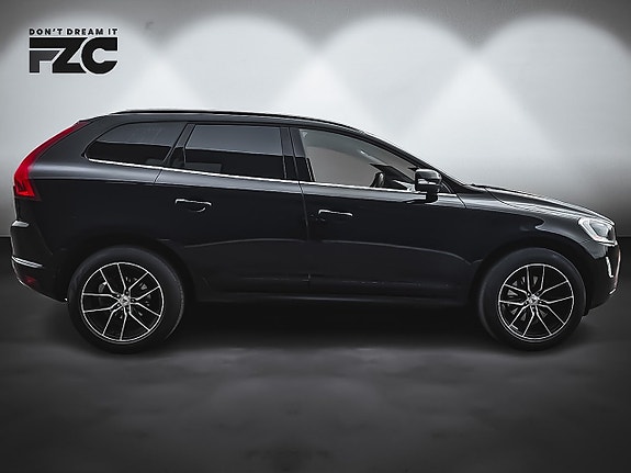 Volvo XC60 4 of 5