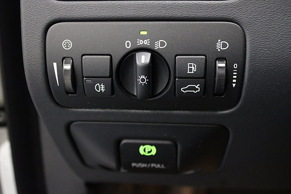 Volvo V70 14 of 26