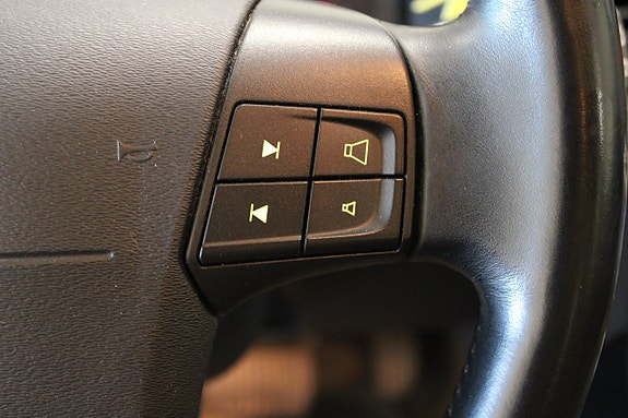 Volvo V70 18 of 26