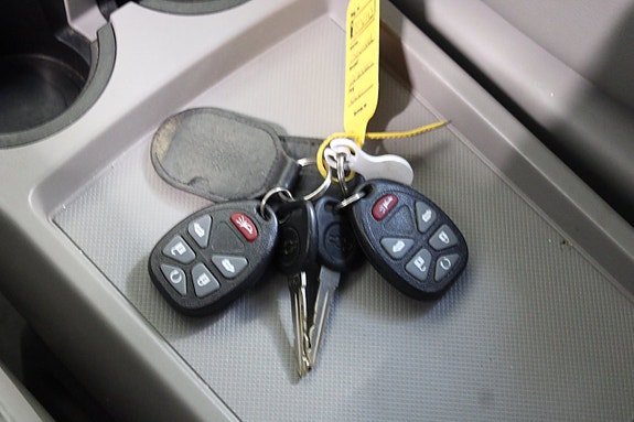 Chevrolet Uplander 12 of 16