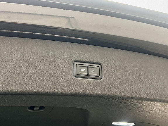 Audi Q5 12 of 30