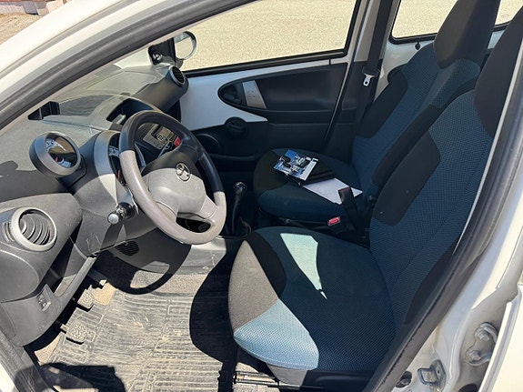 Toyota Aygo 7 of 7