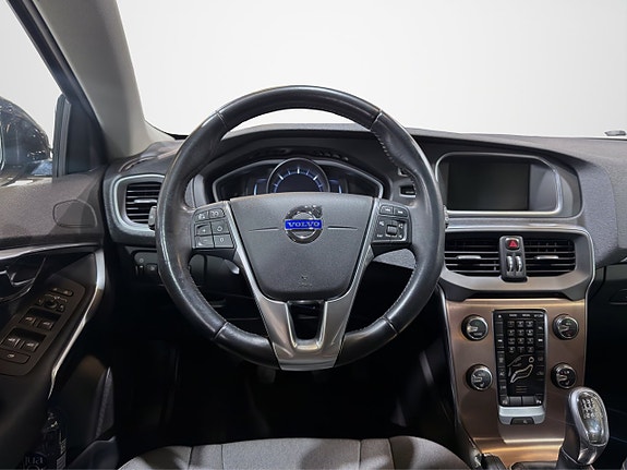 Volvo V40 Cross Country 25 of 28